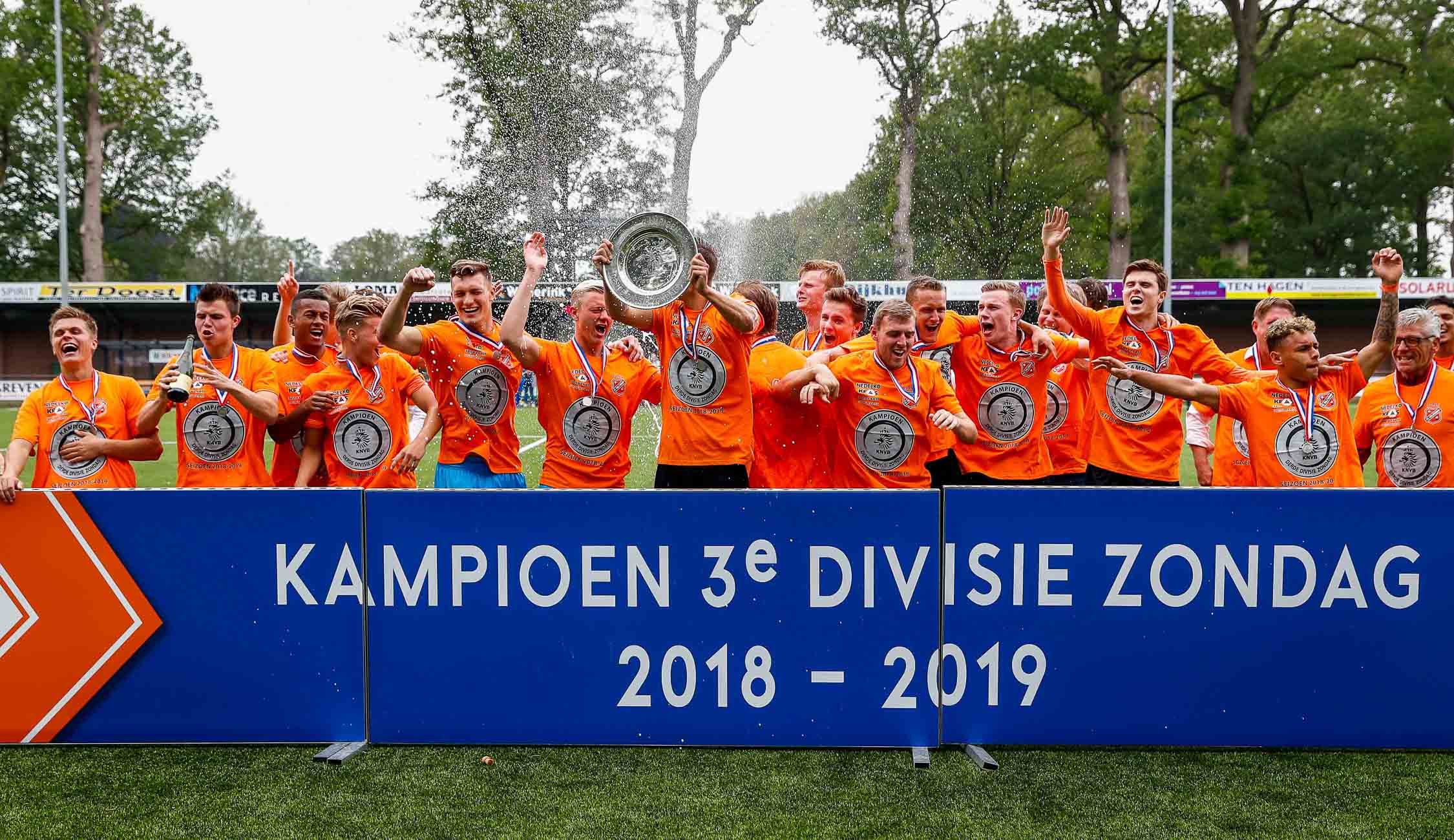 Promotie naar de Tweede Divisie