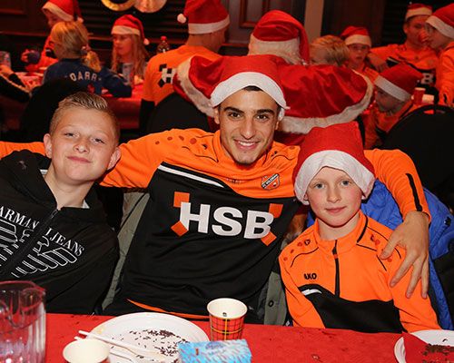 Ruim 240 kinderen bij Frook’s kerstfeest!