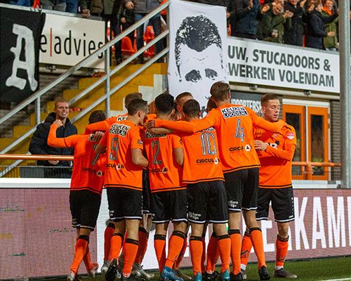 FC Volendam zegt contracten op en licht opties