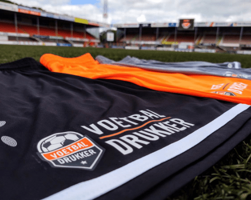 Voetbaldrukker nieuwe broeksponsor FC Volendam