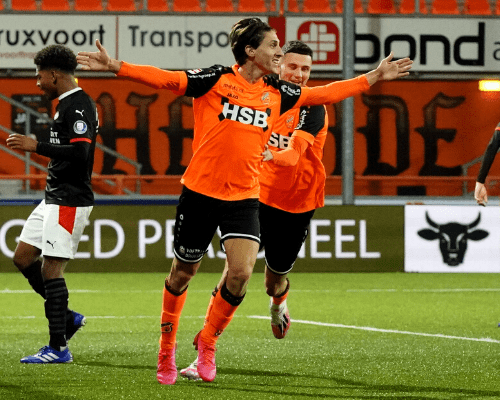 FC Volendam walst na rust over Jong PSV heen