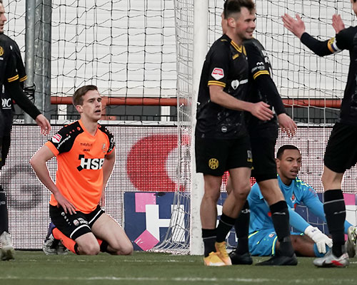 Volendammers zien voorsprong verdampen en verliezen van Roda JC