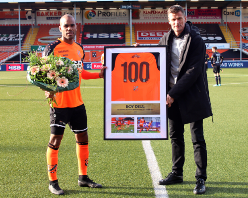 Boy Deul in het zonnetje voor honderdste competitieduel