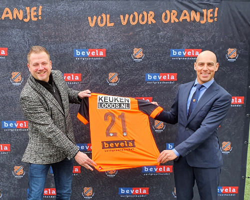 Verfgroothandel Bevela kleurt komende seizoenen het shirt van FC Volendam