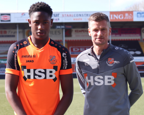 Eerste contract voor Lequincio Zeefuik (16) bij FC Volendam