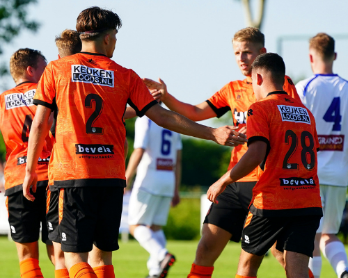 Dubbele cijfers voor FC Volendam bij seizoenstart tegen Woudia