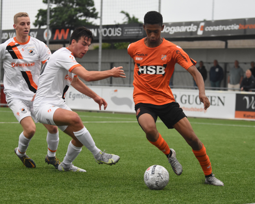 Jong FC Volendam wint van Katwijk in doelpuntrijk duel