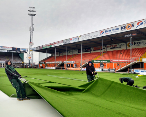 Veld in Kras Stadion weer groen