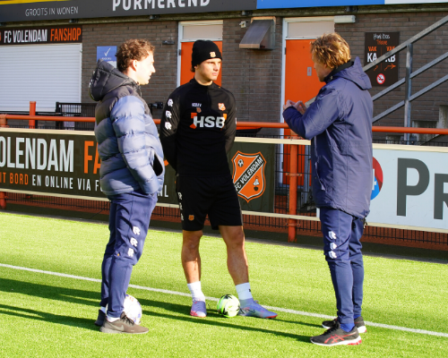 Eddy Bank en Jip Bartels versterken staf (Jong) FC Volendam