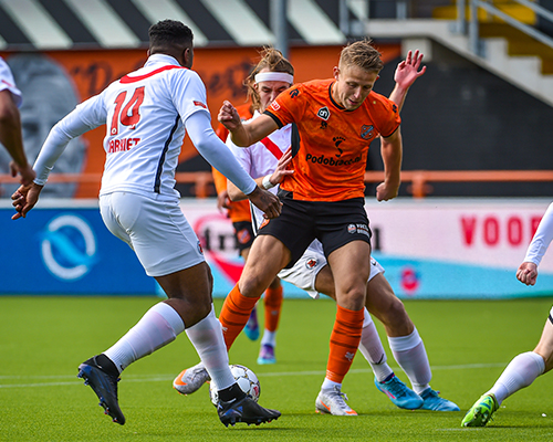 Jong FC Volendam klaar klus al in eerste helft tegen AFC