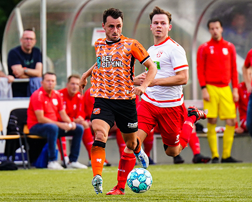 Achtklapper voor FC Volendam bij seizoenstart in De Rijp