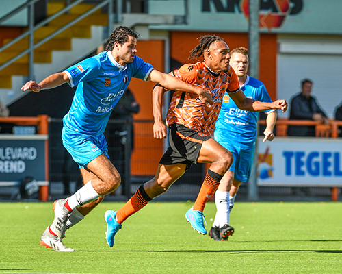 Jong FC Volendam geeft diep in de blessuretijd voorsprong weg tegen Excelsior Maassluis