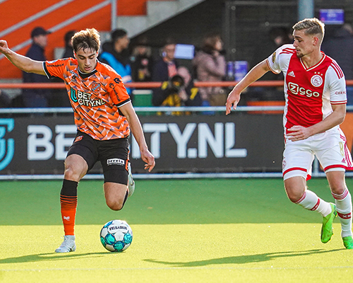 Gretig FC Volendam in spectaculair duel onderuit tegen Ajax