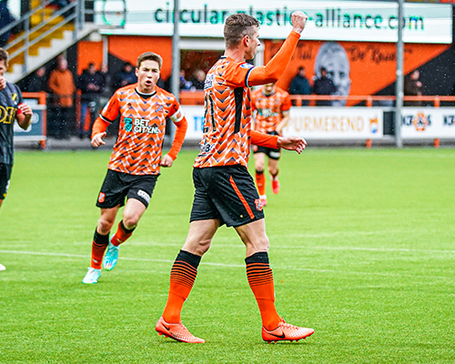 Snelle hattrick Mühren zorgt voor positieve jaarafsluiting tegen NAC Breda