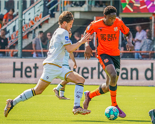 FC Volendam sluit seizoen in doelpuntrijk duel winnend af