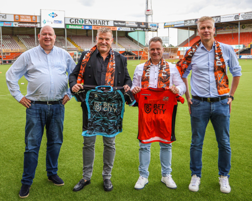 VDK Installatiegroep, Smit Elektrotechniek en ETB Cas Sombroek voor 3 jaar topsponsor bij FC Volendam