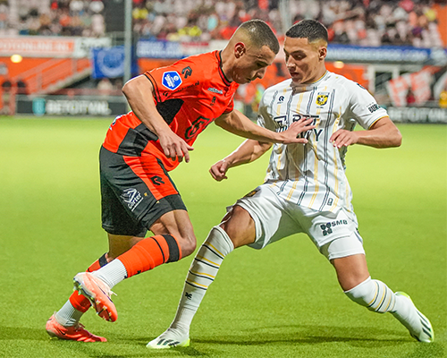 Rode kaart en late tegentreffer nekken FC Volendam in seizoenopener