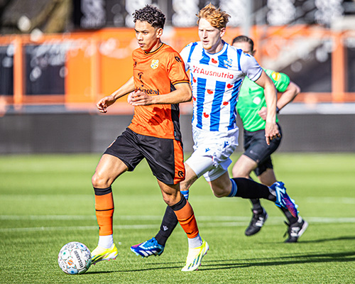 El Kadiri schiet Jong FC Volendam langs sc Heerenveen O21