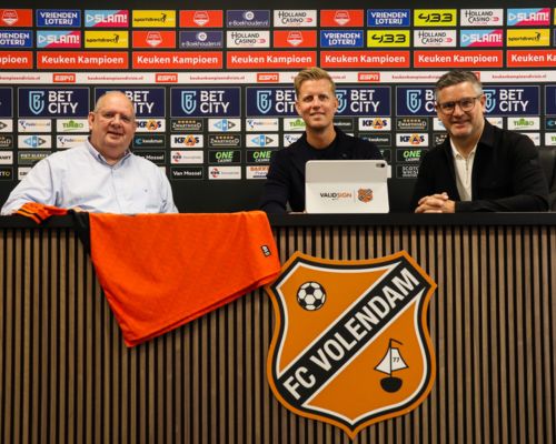 Kwakman Groep ook volgend seizoen shirtsponsor FC Volendam