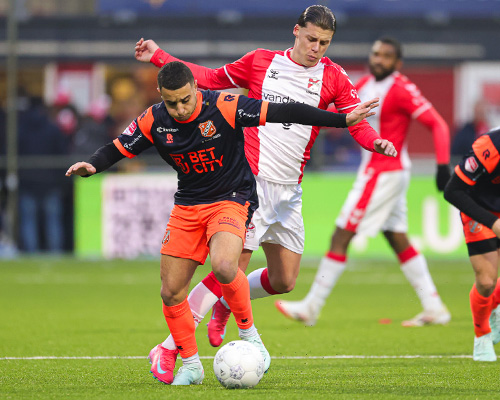 FC Volendam wint moeizaam op De Oude Meerdijk