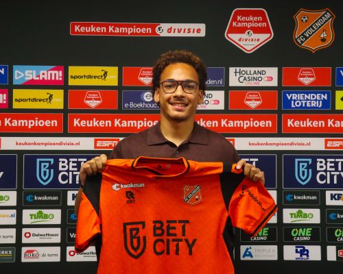 Francisco Reyes Marizán tekent eerste profcontract