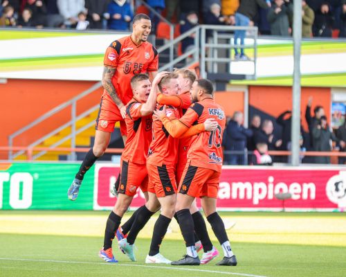 FC Volendam trapt Eredivisieseizoen af in Heerenveen
