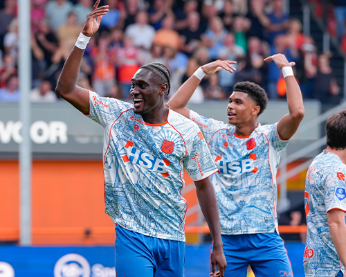 Strijdvaardig FC Volendam pakt verdiend punt tegen Ajax