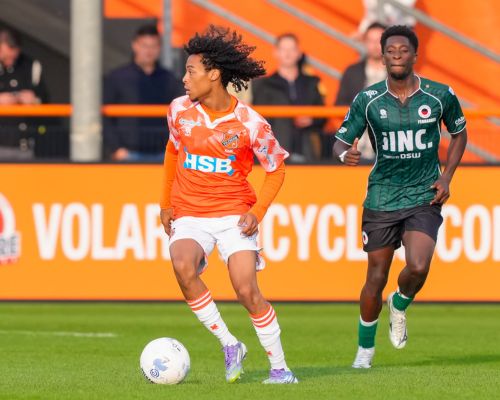 Huurdeal Kiano Dyer beëindigd, middenvelder terug naar Chelsea FC