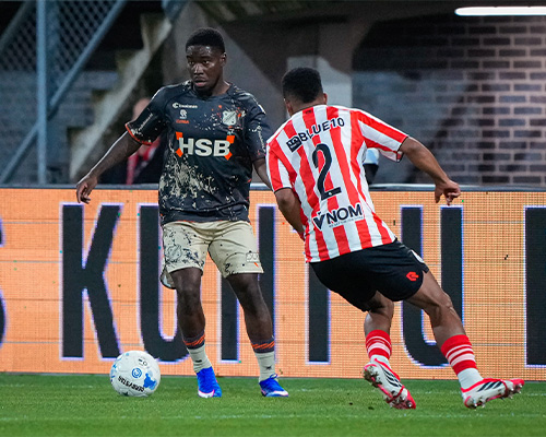 Mühren schiet FC Volendam in extremis naar kwartfinale