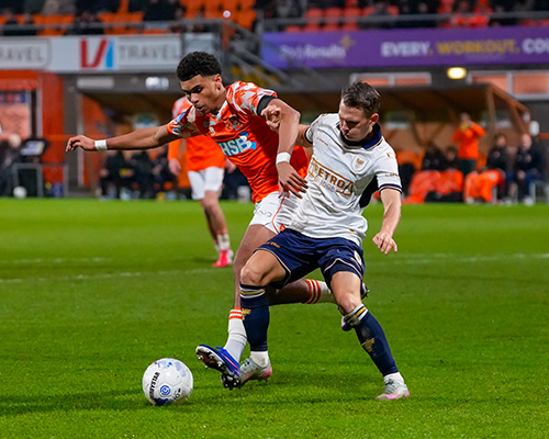 Volendammers blijven steken op gelijkspel tegen Go Ahead Eagles