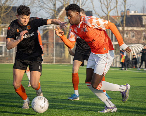 O21 pakt eerste driepunter / O19 lijdt flinke nederlaag in Den Haag