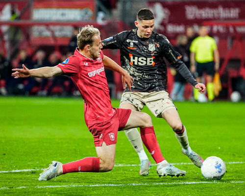Sterker FC Twente beslist duel al in eerste helft
