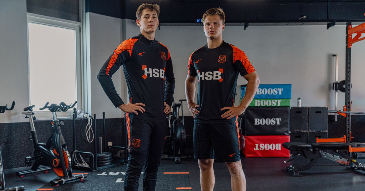 FC Volendam werkt trainingen komend seizoen af zwart-oranje tenue