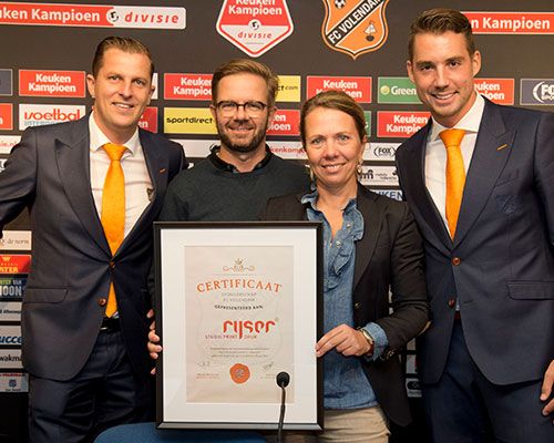 Rijser Studio Print Druk en FC Volendam ondertekenen sponsorcontract