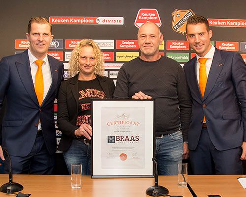 Braas Dakbedekking B.V. en FC Volendam ondertekenen sponsorcontract