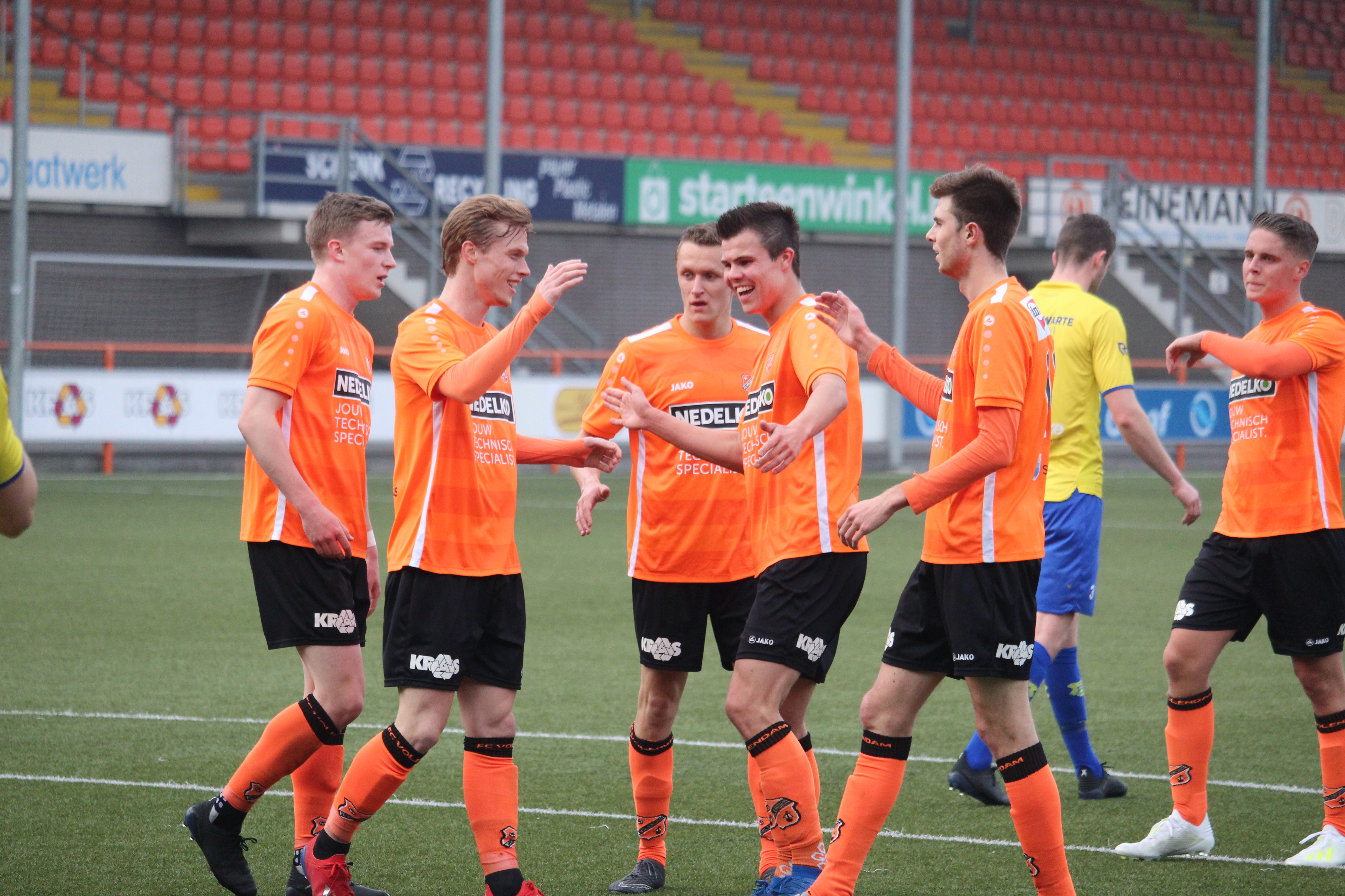 Jong FC Volendam vermorzelt Dongen