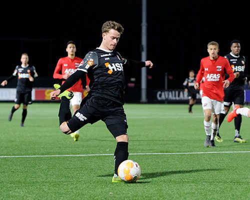 FC Volendam verzuimt te winnen ondanks prachtgoal Schouten