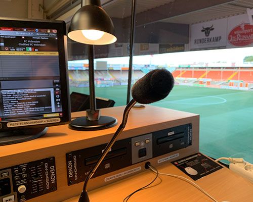 Jeugdopleiding zoekt stadionspeaker